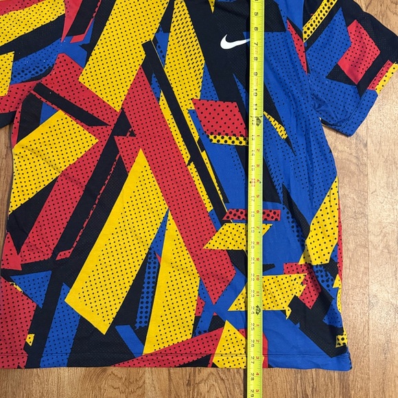Nike Men’s Geometric Jacquard Dri-Fit T-Shirt - Multi - Large - Picture 4 of 8